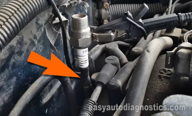 Testing For Spark At The Distributor Cap. How To Test The Ignition System (1992, 1993, 1994, 1995, 1996, 1997 3.9L Dodge Dakota)