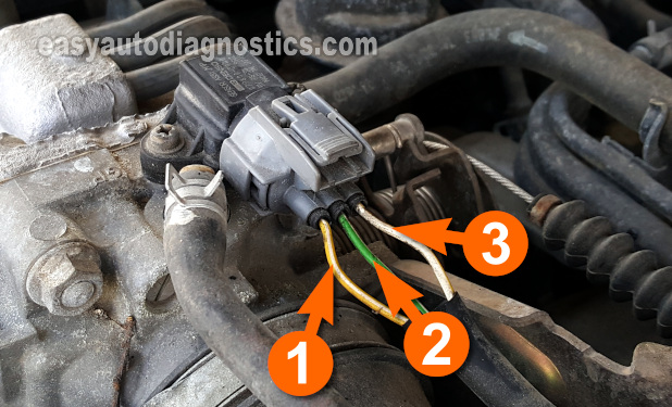 Making Sure The MAP Sensor Is Getting 5 Volts. How To Test The MAP Sensor (1995, 1996, 1997 2.7L Honda Accord)