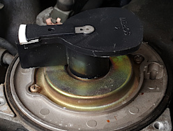 How To Test The Camshaft Position Sensor (1990-1995 3.0L Nissan Pick Up And Pathfinder) How To Test The Camshaft Position Sensor (1990-1995 3.0L Nissan Pick Up And Pathfinder)